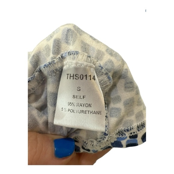 THML Blue White Knit Sleeveless Patterned Criss Cross Neckline Peplum Top Small - Picture 9 of 12